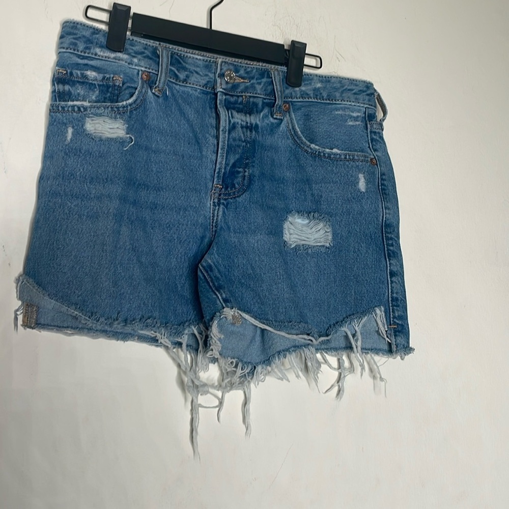 Express midi high rise size 4 shorts​